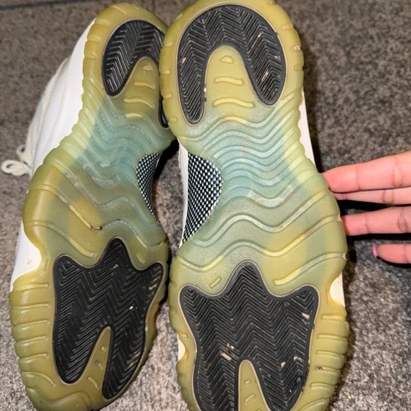 Jordan 11 - Picture 5 of 5